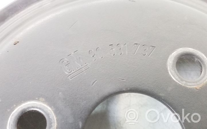 Opel Astra H Koło pasowe pompy wody 90531737