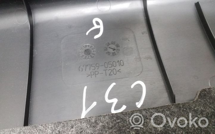 Toyota Avensis T250 Rivestimento portellone 6775005070B0