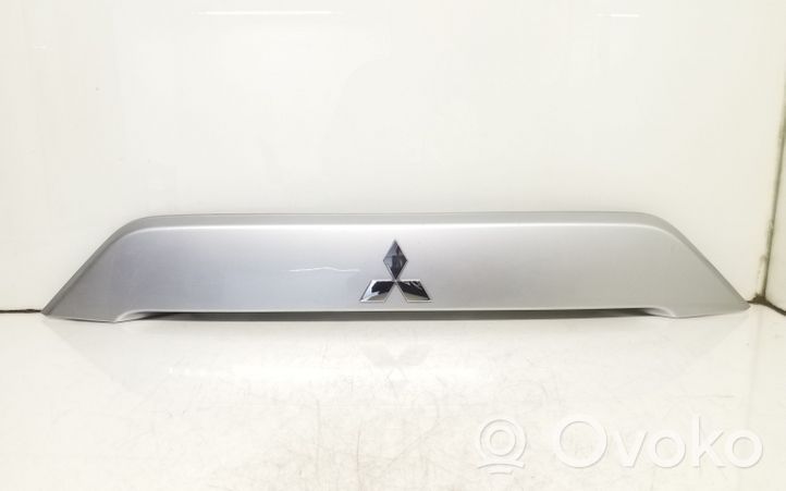 Mitsubishi Outlander Trunk door license plate light bar 5817A022ZZ