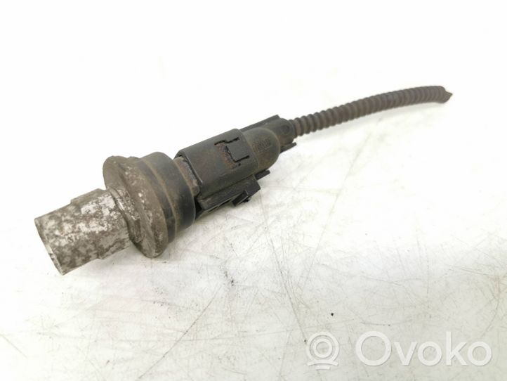 Volkswagen Touran I Air conditioning (A/C) pressure sensor 