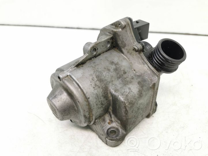 BMW X5 E70 Pompa dell’acqua 11868015