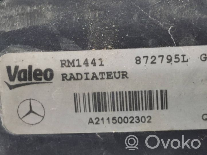 Mercedes-Benz E W211 Jäähdyttimen lauhdutin A2115002302