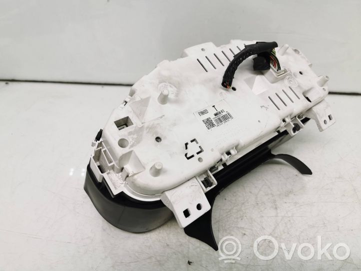 Mitsubishi Colt Tachimetro (quadro strumenti) 8100A929