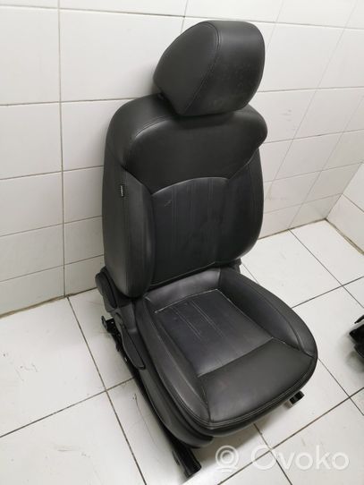 Chevrolet Orlando Seat set 