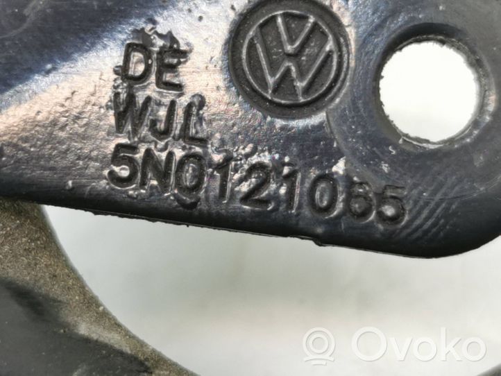 Volkswagen PASSAT B6 Tubo flessibile del liquido di raffreddamento del motore 5N0121055