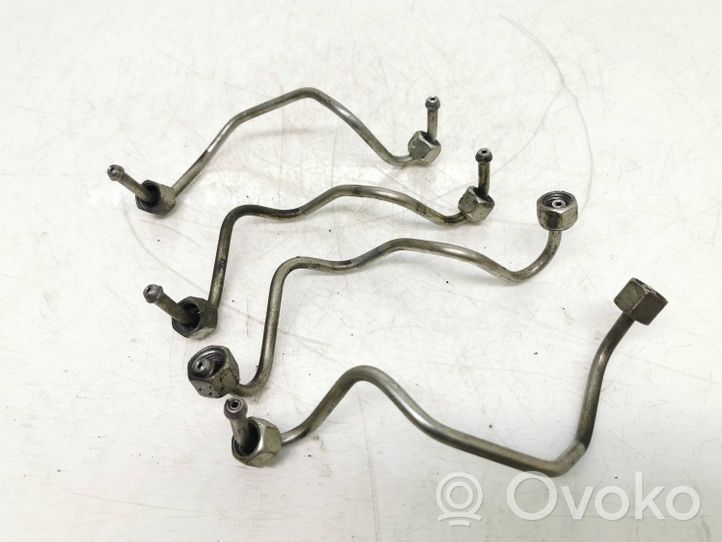 Ford Mondeo MK IV Fuel injector supply line/pipe 