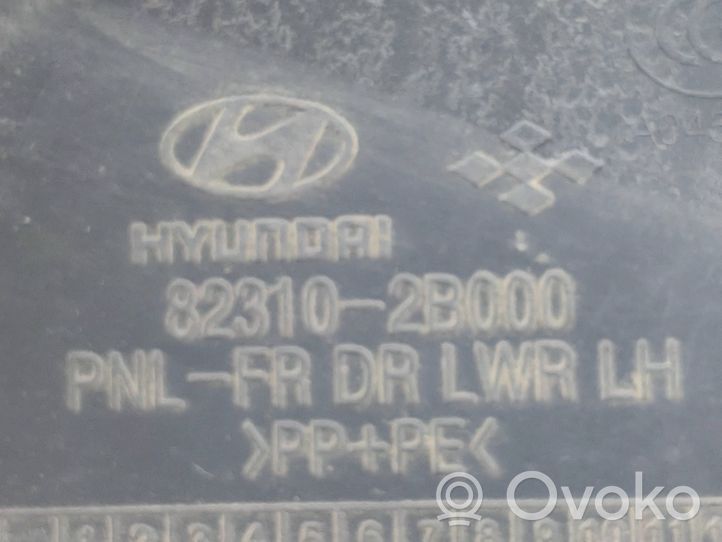 Hyundai Santa Fe Boczki / Poszycie drzwi przednich 823012B1901J