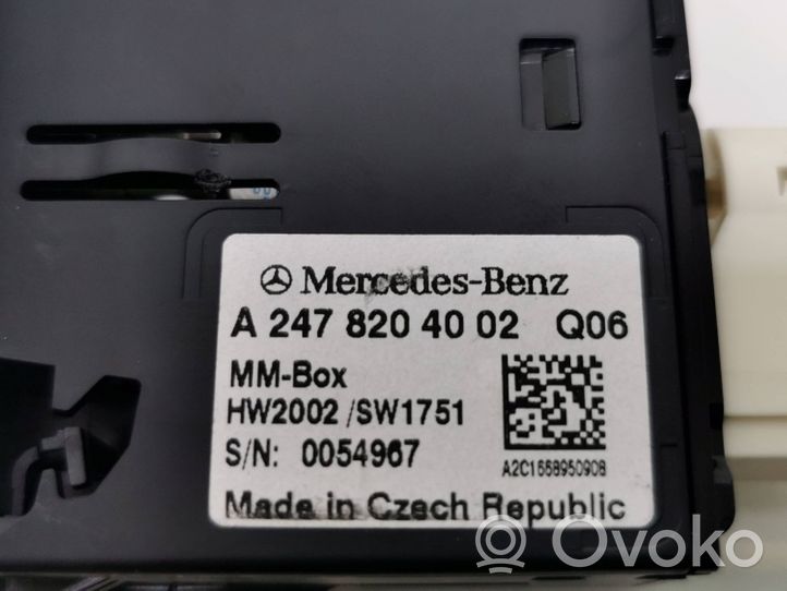 Mercedes-Benz EQC USB-pistokeliitin A2478204002