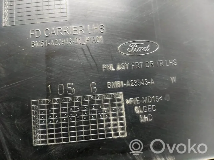 Ford Focus Rivestimento del pannello della portiera anteriore BM51A23943A