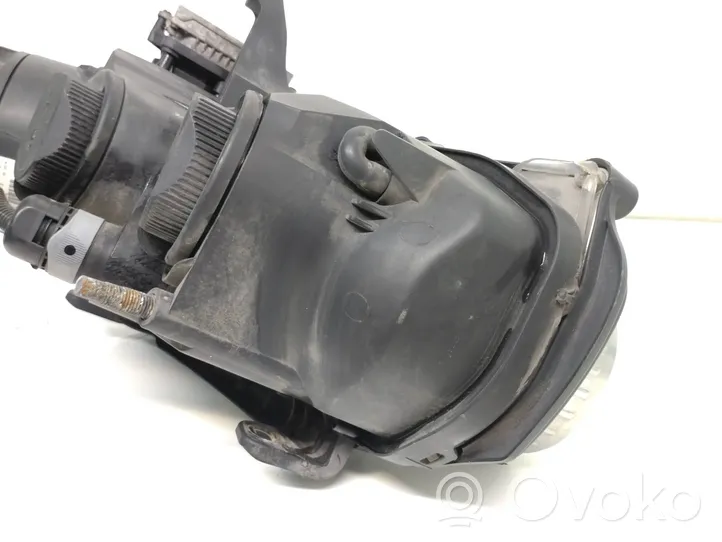 Alfa Romeo 159 Lampa przednia 60683987