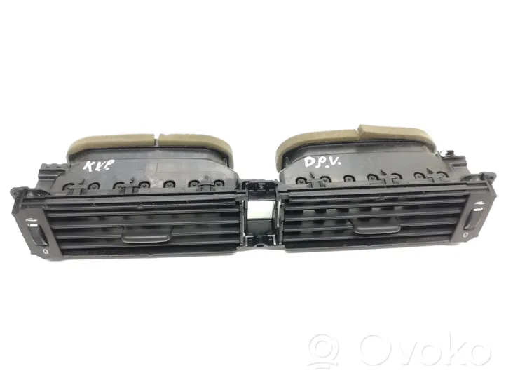 Volvo XC70 Dash center air vent grill 30643315