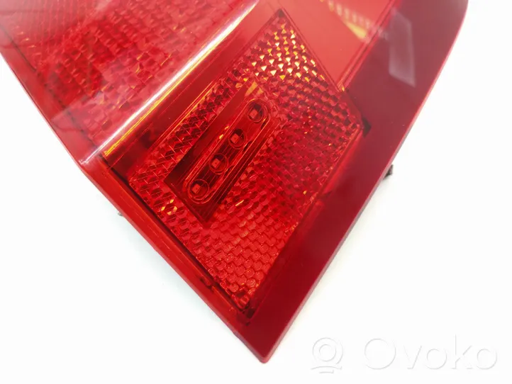 Volvo XC70 Lampa tylna 30698984