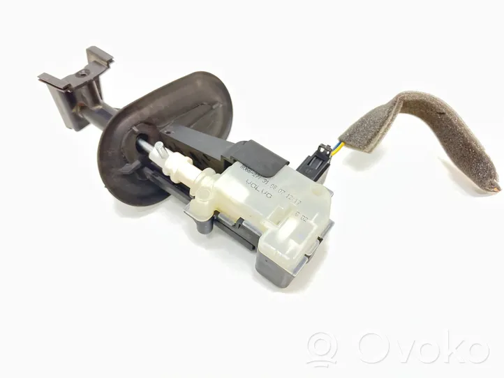 Volvo XC70 Serratura del tappo del serbatoio del carburante 30762423