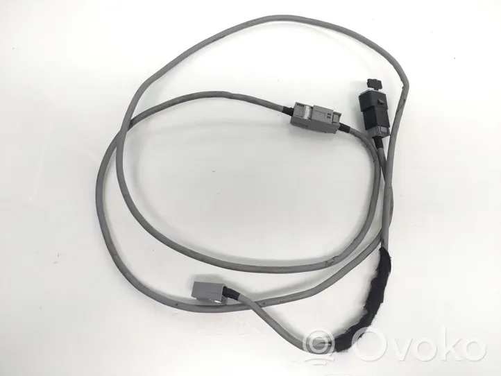 Volvo V60 USB socket connector 8M5T19A164VA