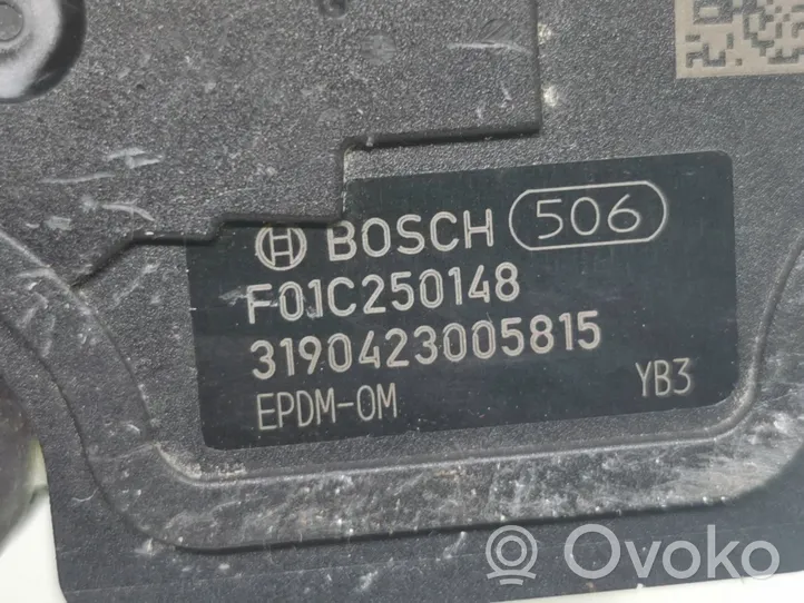 Volkswagen Tiguan Adblue pompa F01C250148