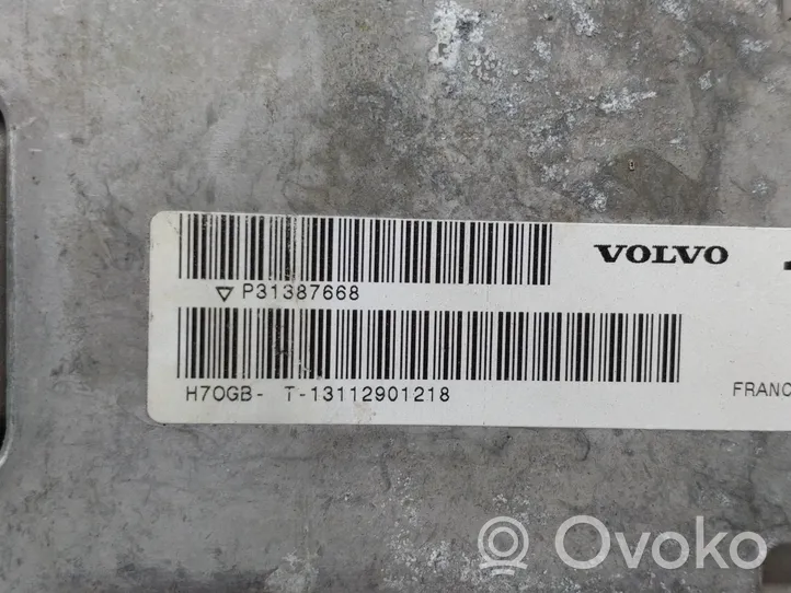 Volvo V60 Eje de la columna de dirección P31387668