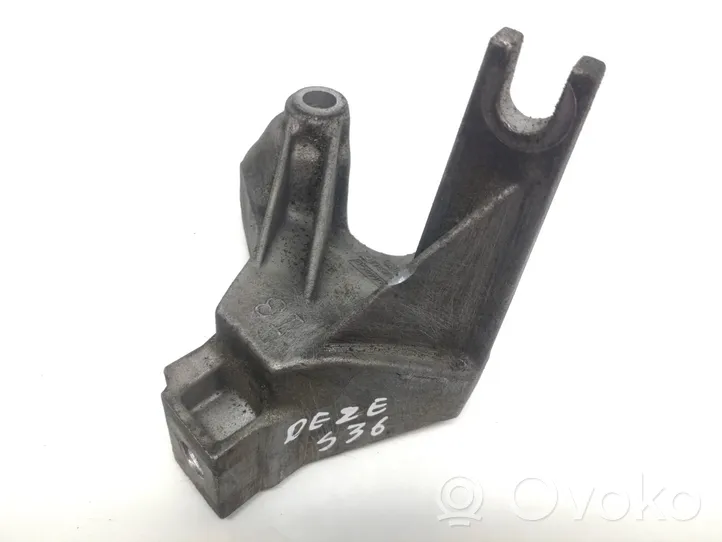 Ford Focus Supporto di montaggio scatola del cambio CV617M125UC