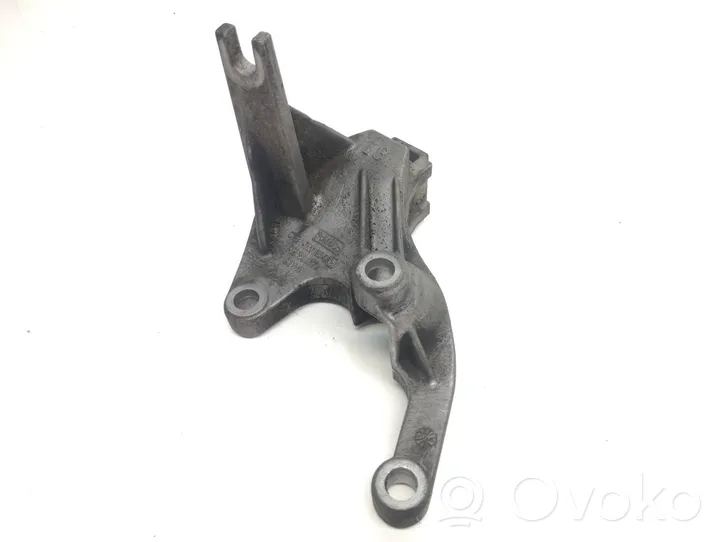 Ford Focus Support de boîte de vitesses CV617M125UC