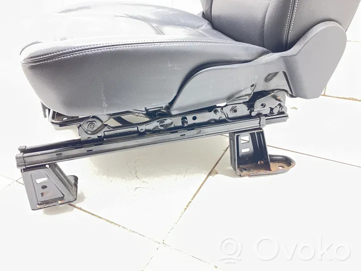 Ford Kuga I Seat set 