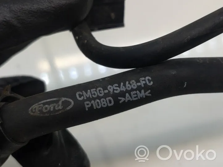 Ford Focus Tubo/manguera de la línea de vacío CM5G9S468FC