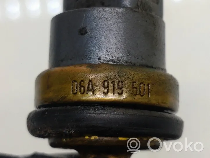 Mitsubishi Grandis Termostat / Obudowa termostatu 038121132