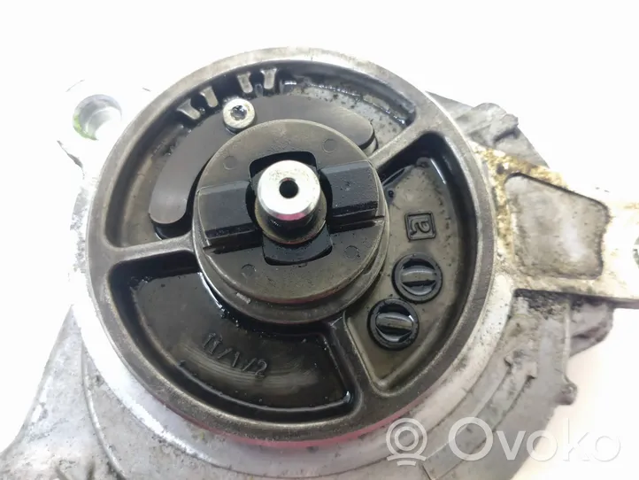 Toyota Auris E180 Pompe à vide 16071397