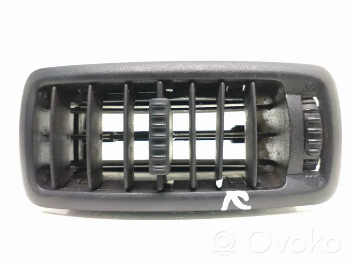 Opel Vivaro Copertura griglia di ventilazione cruscotto R6136S150