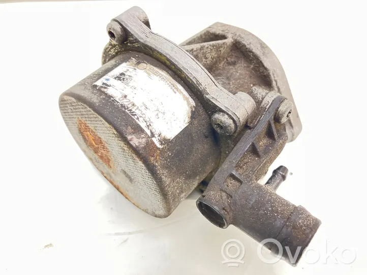 Opel Vivaro Vacuum pump 