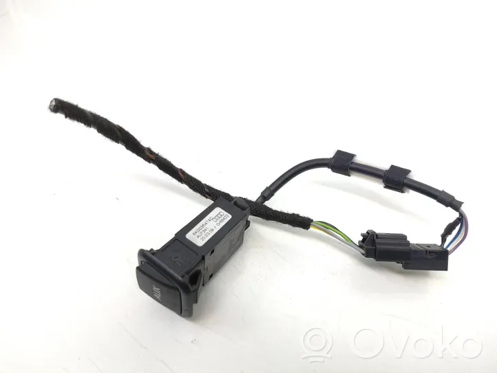 Audi A4 S4 B8 8K Connettore plug in AUX 8K0035474C