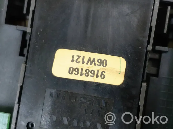 Volvo S60 Światło fotela przedniego 30669622