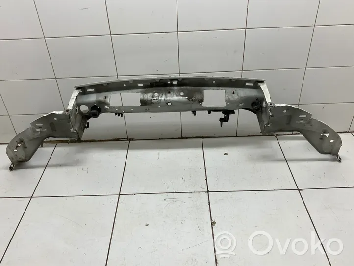 Volvo C30 Support de radiateur sur cadre face avant 