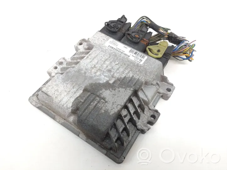 Ford Focus Calculateur moteur ECU BV6112A650SF