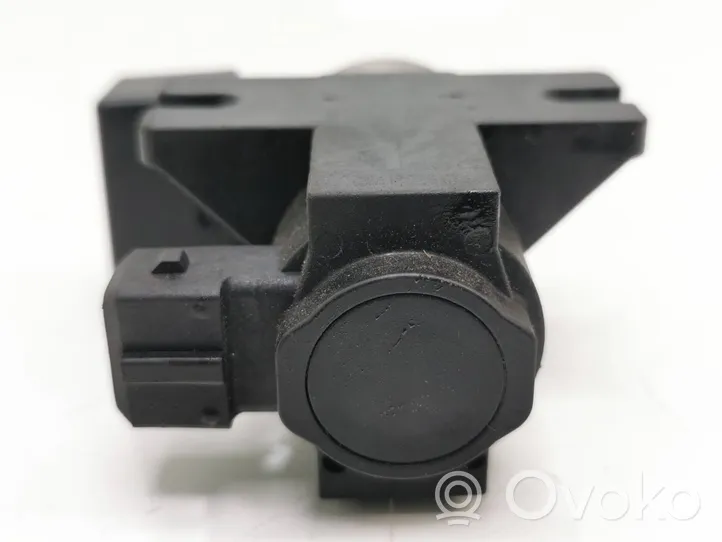 BMW 5 E60 E61 Solenoidinis vožtuvas 2247906