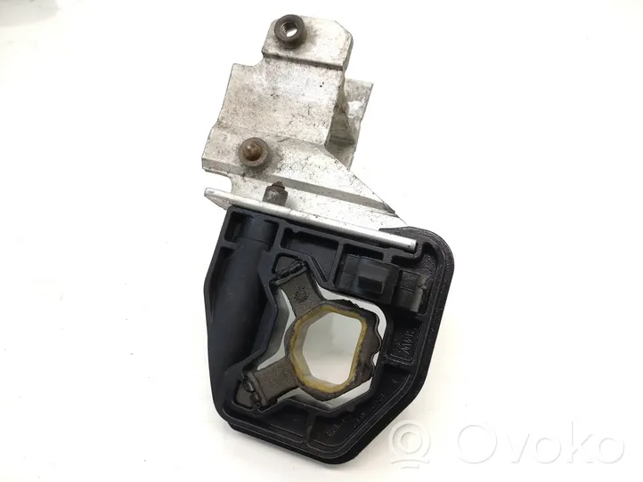 BMW 3 F30 F35 F31 Staffa di montaggio del radiatore 7600541