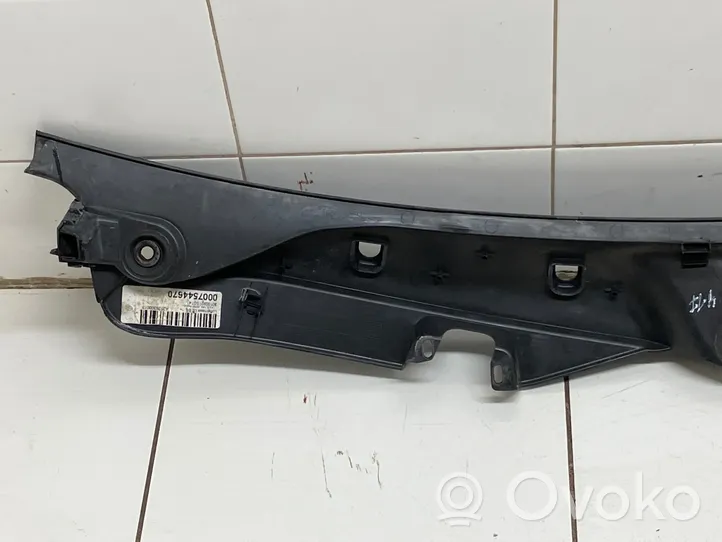 Mercedes-Benz E W212 Wiper trim A2128301013