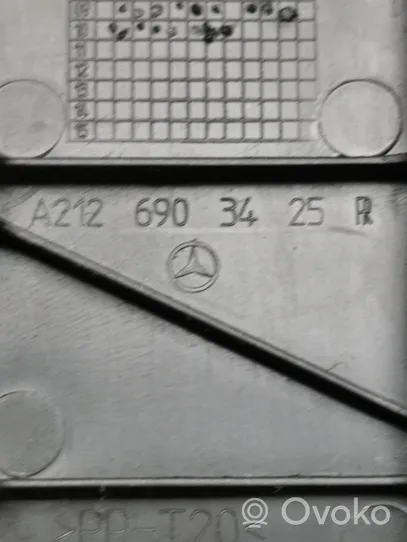 Mercedes-Benz E W212 Muu vararenkaan verhoilun elementti A2126903425