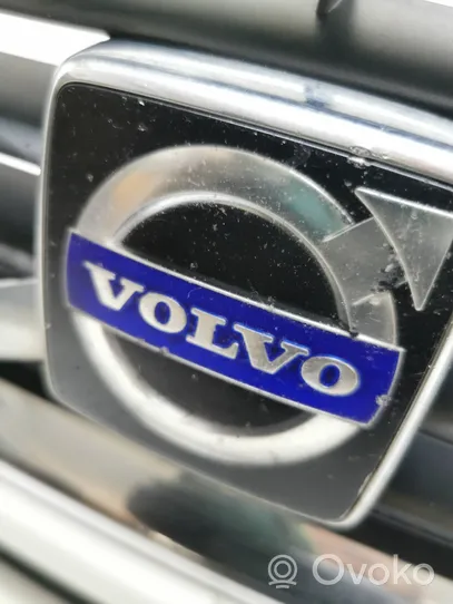 Volvo C30 Etupuskuri 30657188