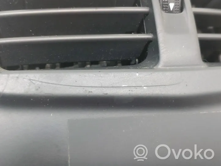 Mercedes-Benz E W212 Rejilla de ventilación trasera A2128300954