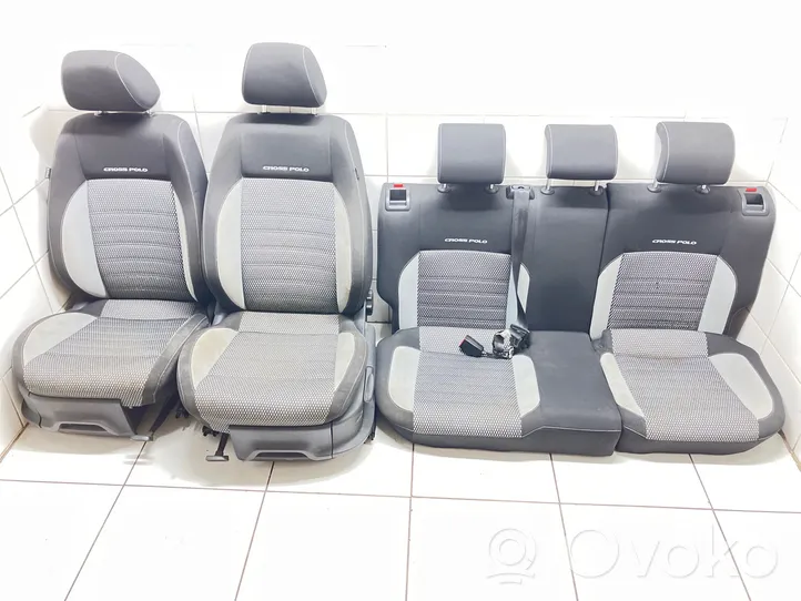 Volkswagen Cross Polo Juego del asiento 6Q4881106