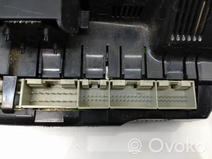 Audi A6 S6 C6 4F Panel klimatyzacji 4F1820043AG