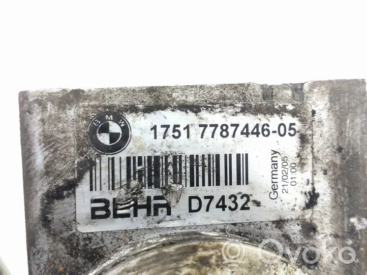 BMW 5 E60 E61 Starpdzesētāja radiators 7787446