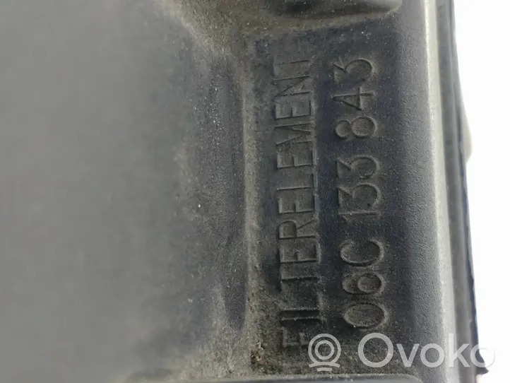 Audi A4 S4 B7 8E 8H Boîtier de filtre à air 06B133833G