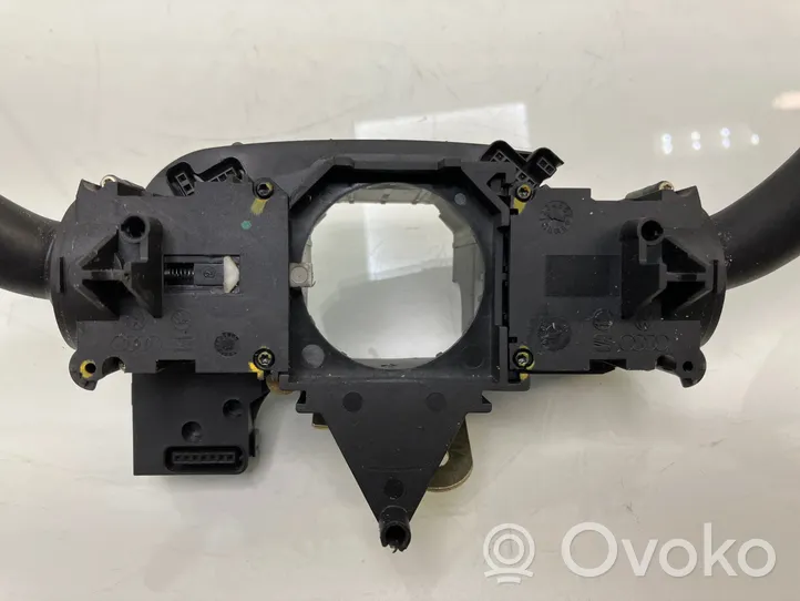 Audi A4 S4 B7 8E 8H Leva/interruttore dell’indicatore di direzione e tergicristallo 8E0953549Q