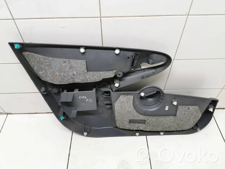 Toyota Aygo AB10 Rivestimento del pannello della portiera anteriore 676110H010