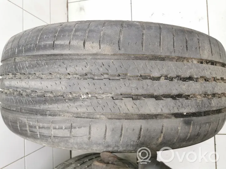 BMW X5 E70 R19 winter tire 25550R19