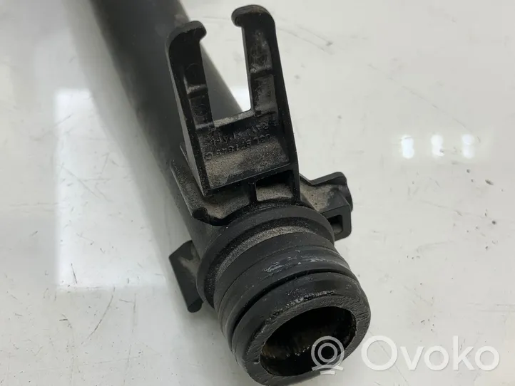 Volkswagen PASSAT B7 Tubo flessibile del liquido di raffreddamento del motore 03L121065AJ