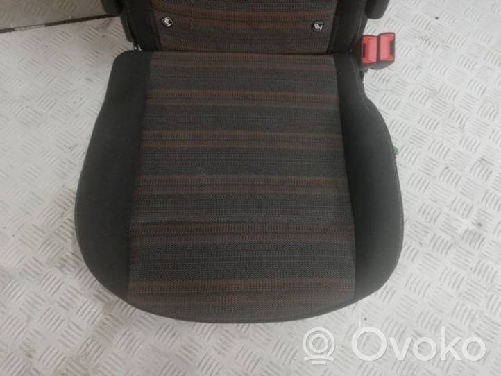 Opel Combo E Fotel tylny 