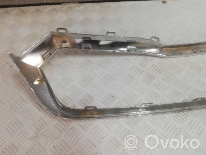 Skoda Octavia Mk3 (5E) Maskownica / Grill / Atrapa górna chłodnicy 5E3853761