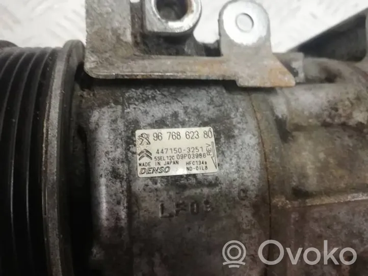 Citroen DS4 Ilmastointilaitteen kompressorin pumppu (A/C) 9676862380