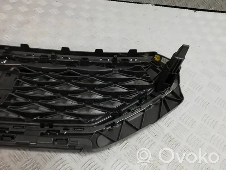 Seat Tarraco Maskownica / Grill / Atrapa górna chłodnicy 5FJ853654D